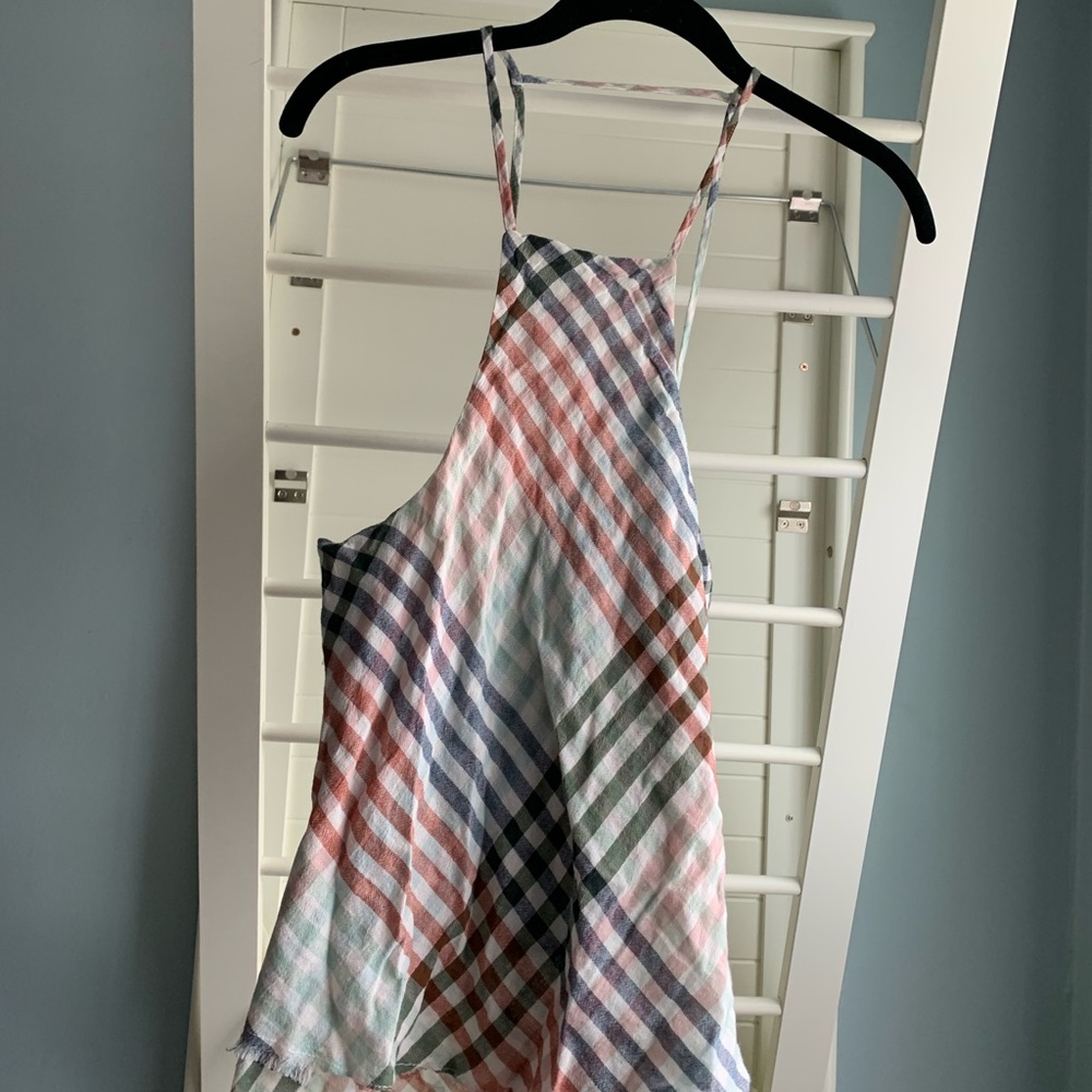 Ruffled Abercrombie tank top
